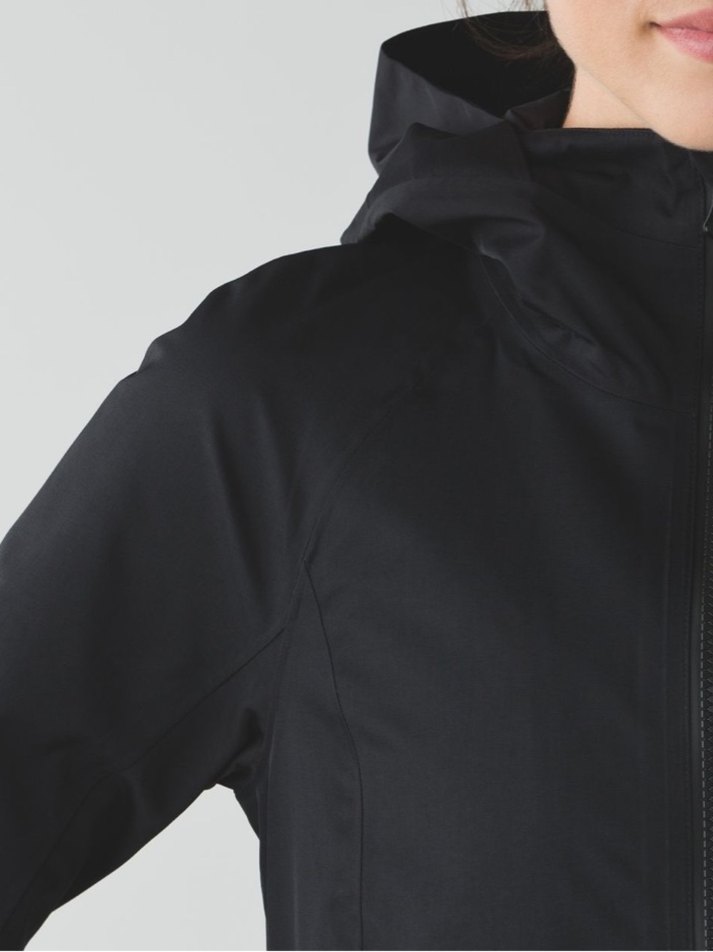 Lululemon Definitely Raining Jacket
Black size 6 - Picture 4 of 16
